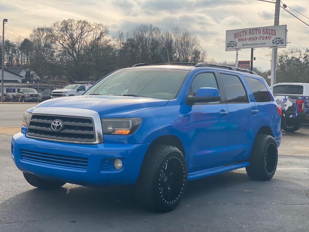 2008 Toyota Sequoia SR5's photo
