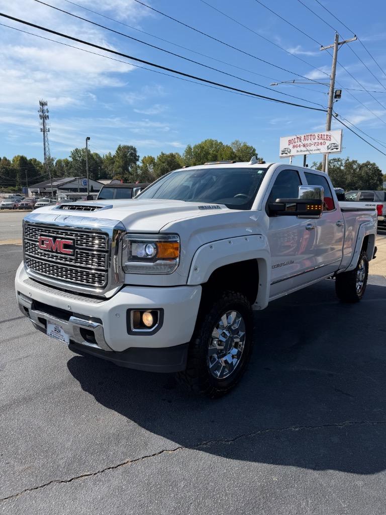 2019 GMC Sierra 2500 Denali HD Denali - Photo 10